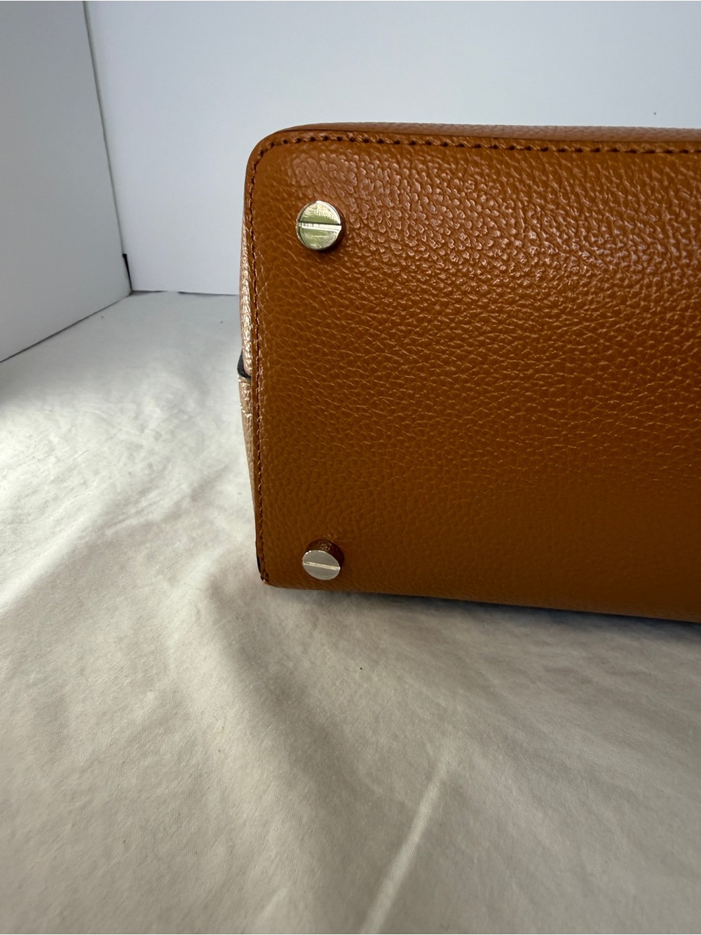 TOTEME T-Lock Medium Top Handle Bag in Tan Grained Leather - Picture 12 of 12